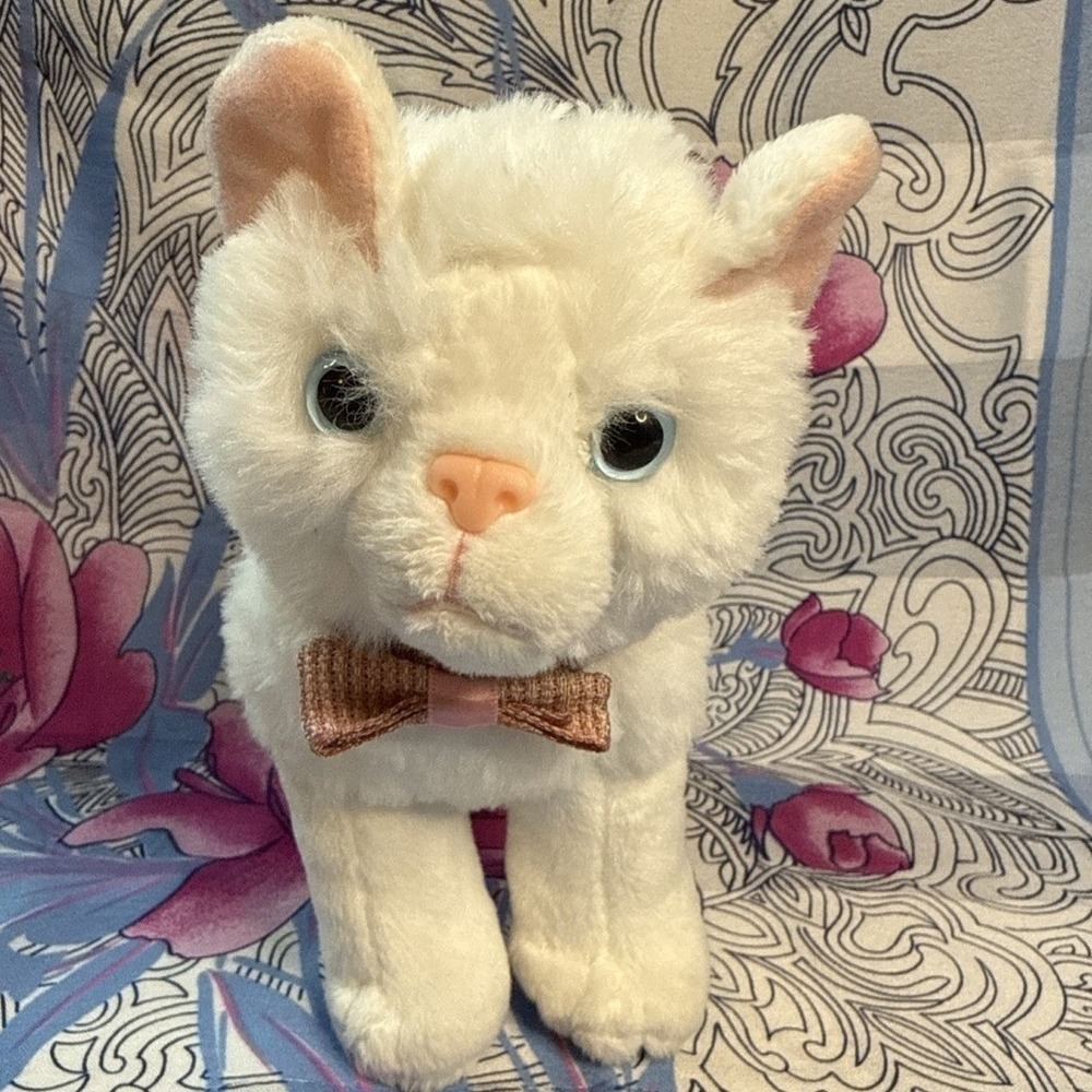 Our Generation Turkish Angora Kitten Cat 6" Posable White Plush Doll Pet Toy